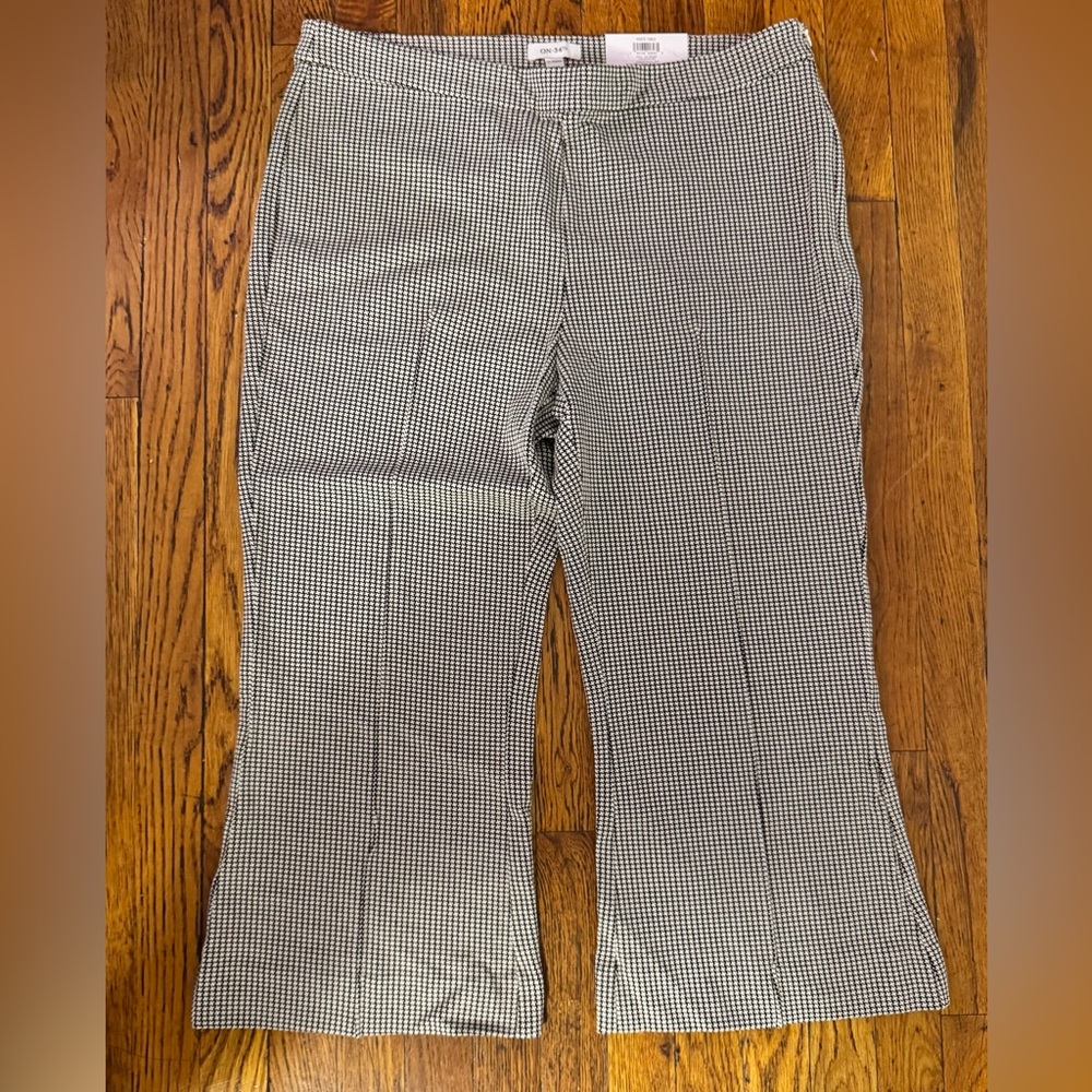 ON 34 Printed Ponte Kick Flare Ankle Pant